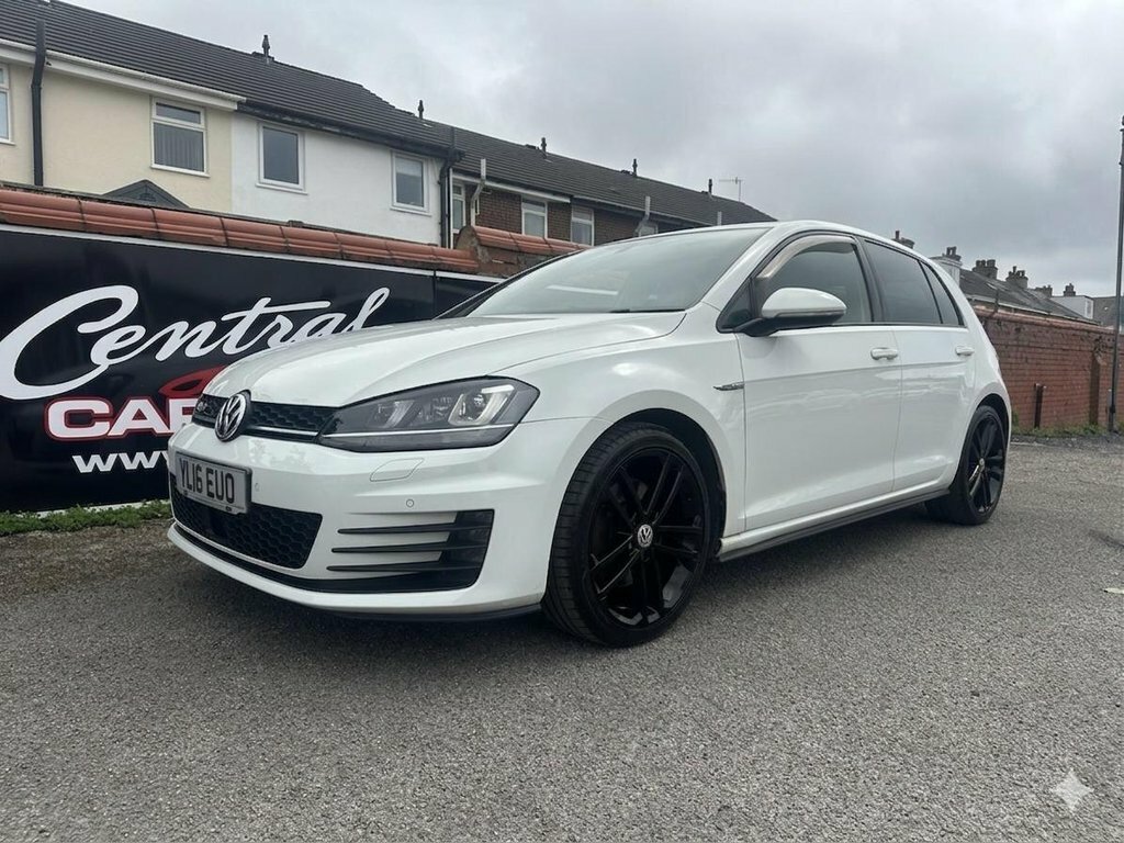 Volkswagen Golf 2L Gtd White