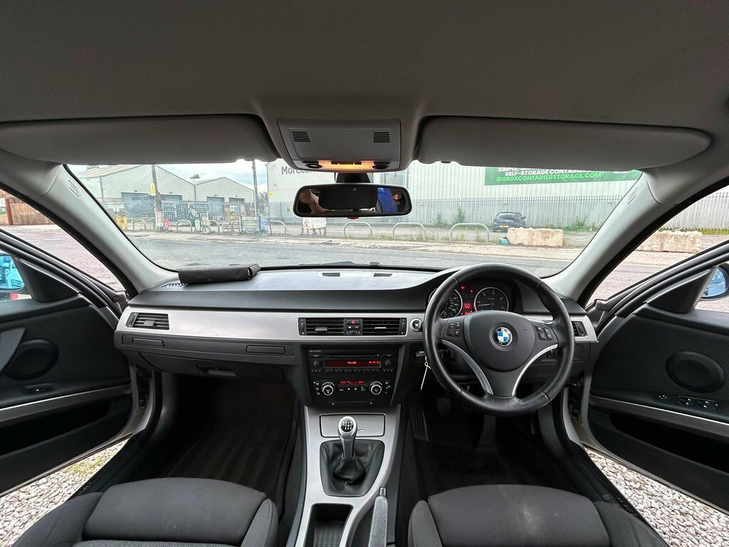 BMW 3 Series 325I Se Green #3