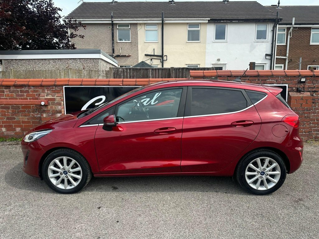 Ford Fiesta 1L Titanium Red #2