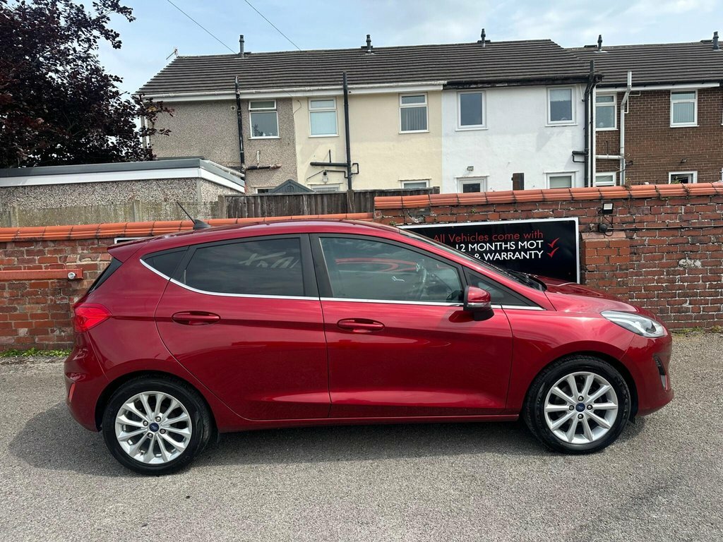 Ford Fiesta 1L Titanium Red #4