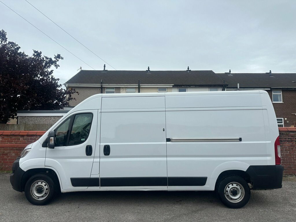 Fiat Ducato 2.2L Business Pro White #2