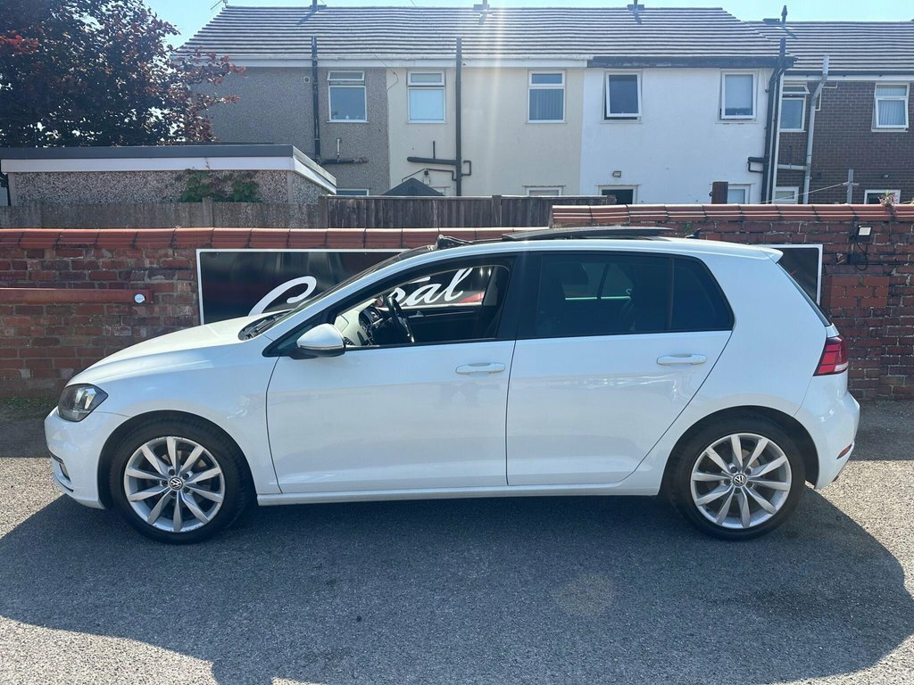 Volkswagen Golf 1.6L Gt White #2