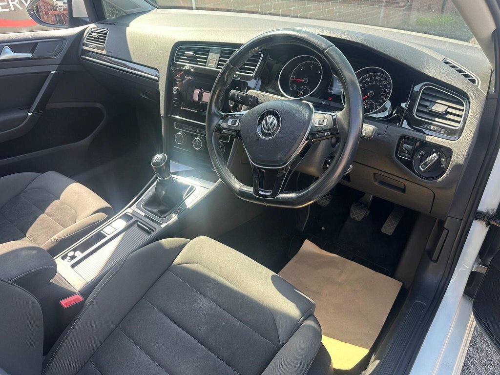 Volkswagen Golf 1.6L Gt White #4