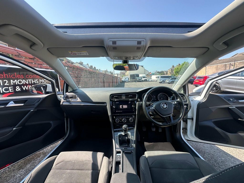 Volkswagen Golf 1.6L Gt White #3