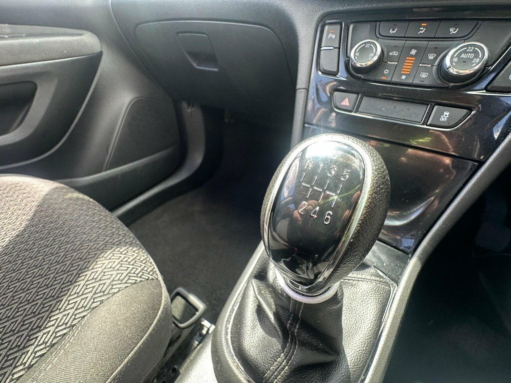 Vauxhall Mokka X 1.4L Active Red #4
