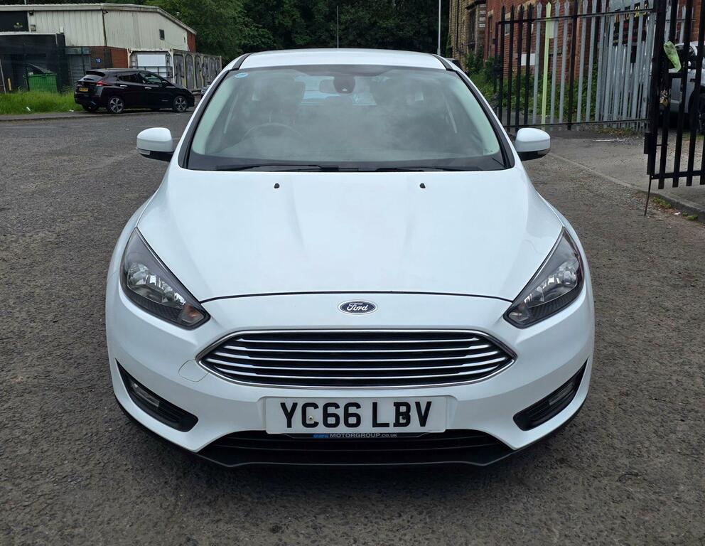 Ford Focus 1.5 Tdci Zetec Powershift Euro 6 Ss YC66LBV White #3