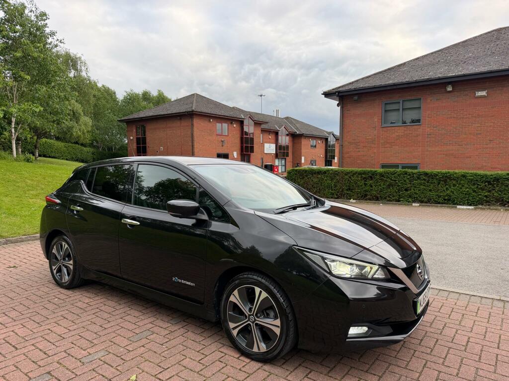 Nissan Leaf Tekna Black #4