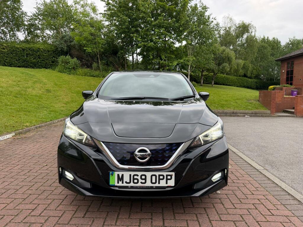 Nissan Leaf Tekna Black #3