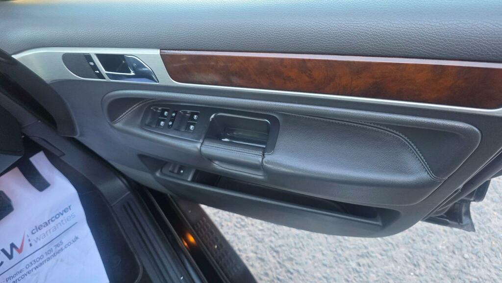 Volkswagen Touareg 3.2 Beige #20
