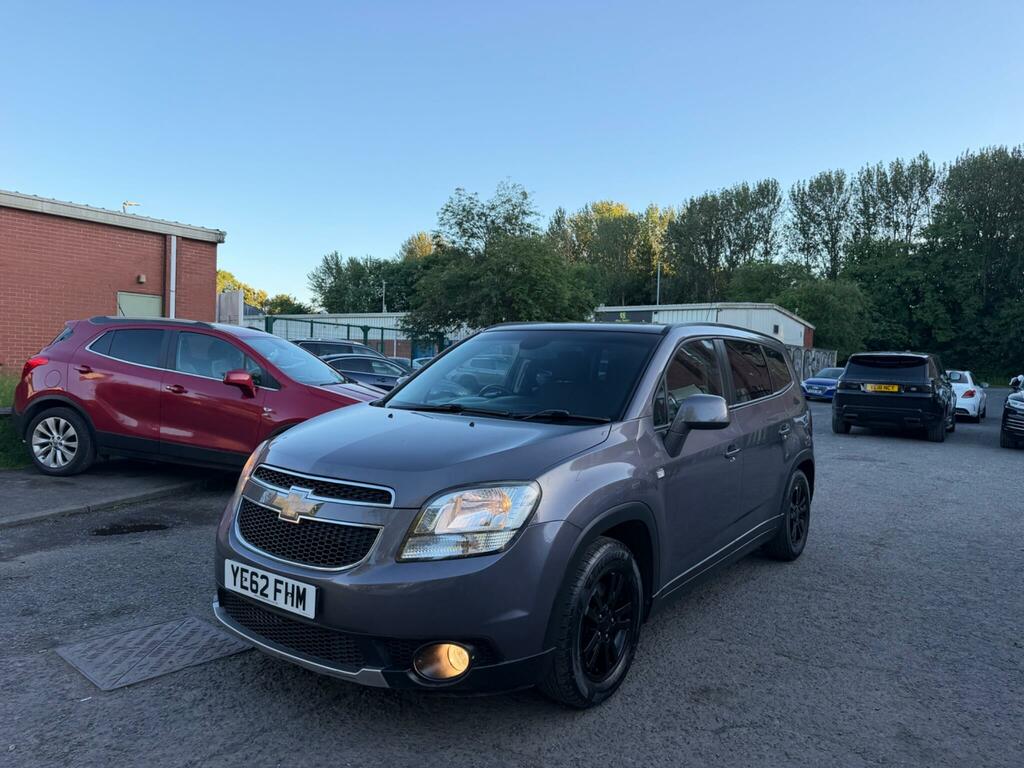 Chevrolet Orlando  Grey #10