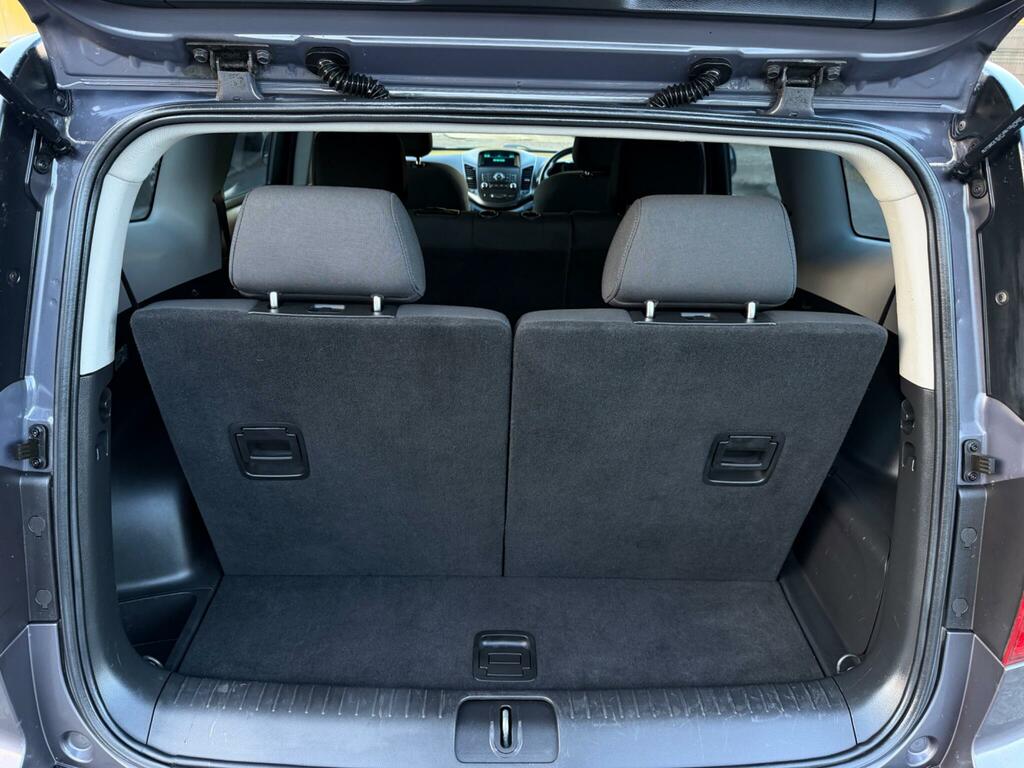 Chevrolet Orlando  Grey #15