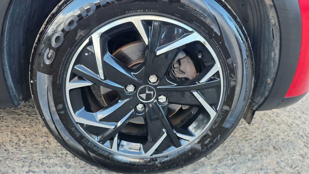 DS DS 3 Crossback Performance Line White #51