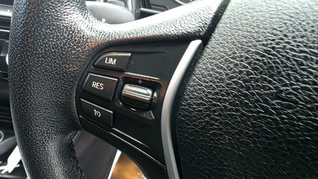 BMW 1 Series  White #25