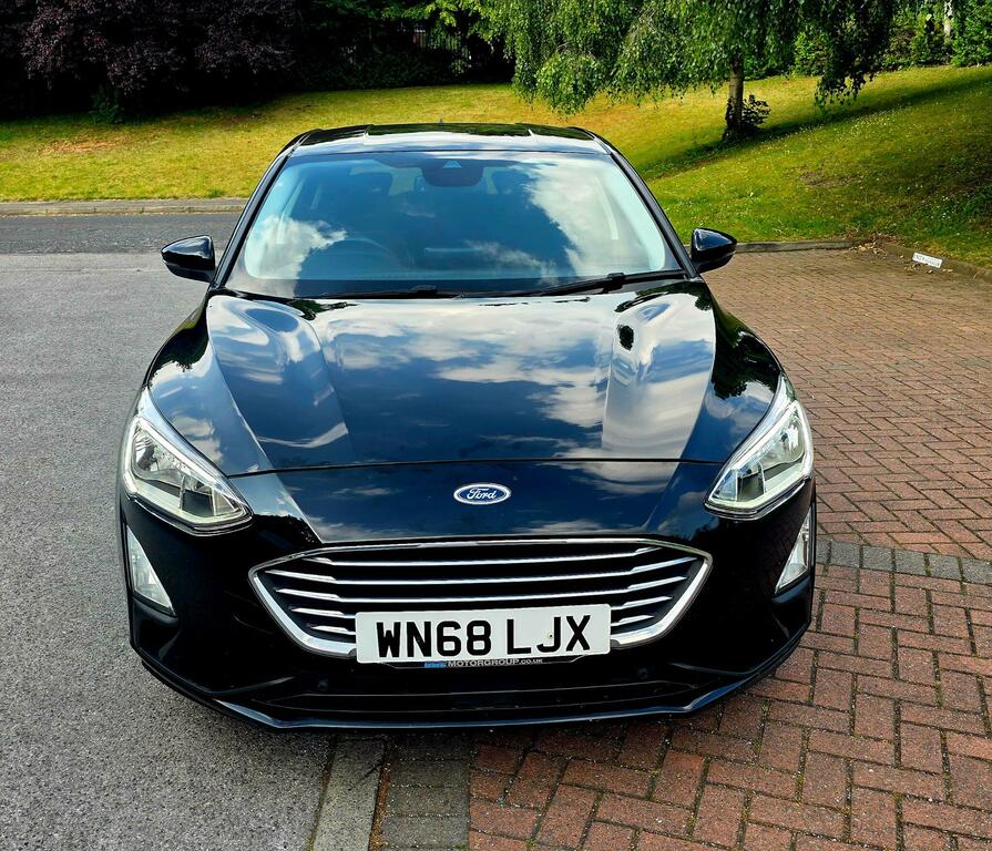 Ford Focus Titanium Black #3