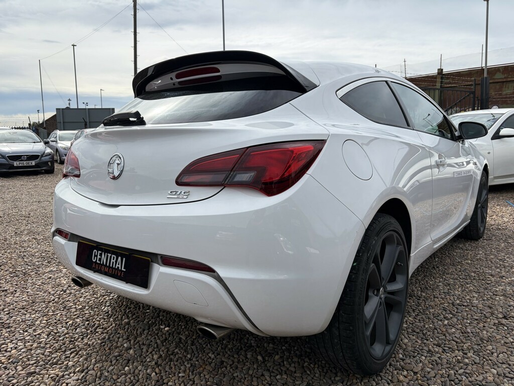 Vauxhall Astra GTC 1.6 I Turbo Limited Edition MM65KBY White #5
