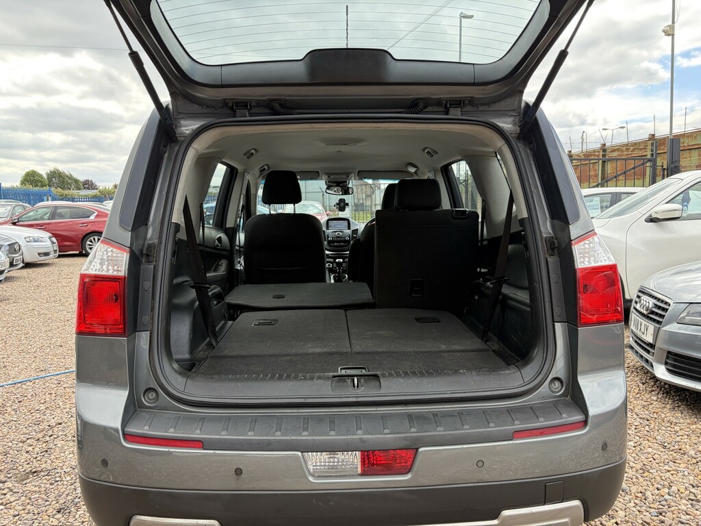 Chevrolet Orlando Lt Black #15