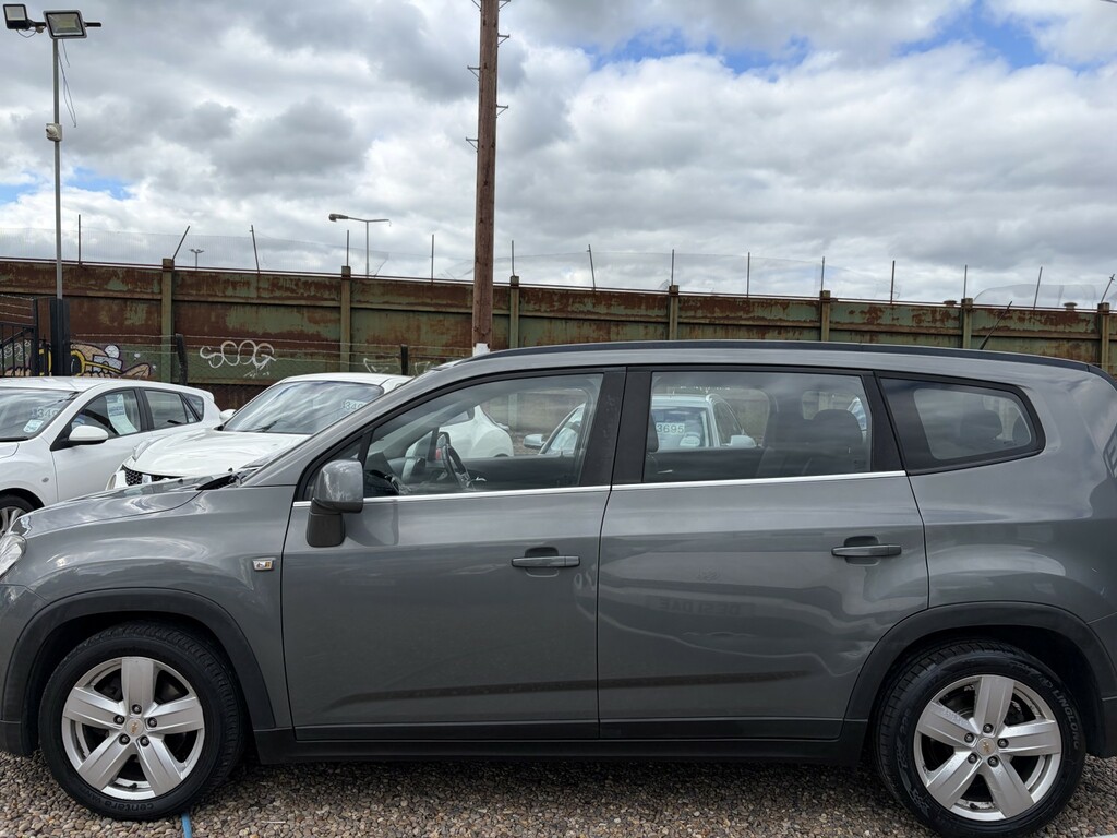 Chevrolet Orlando Lt Black #2