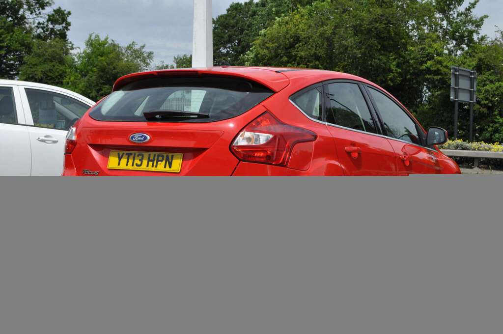 Ford Focus 1.6 Focus Zetec 125 YT13HPN Red #5