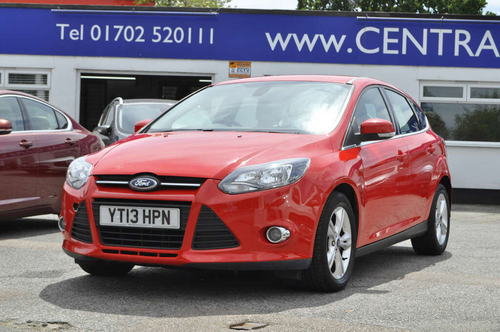 Ford Focus 1.6 Focus Zetec 125 YT13HPN Red #4