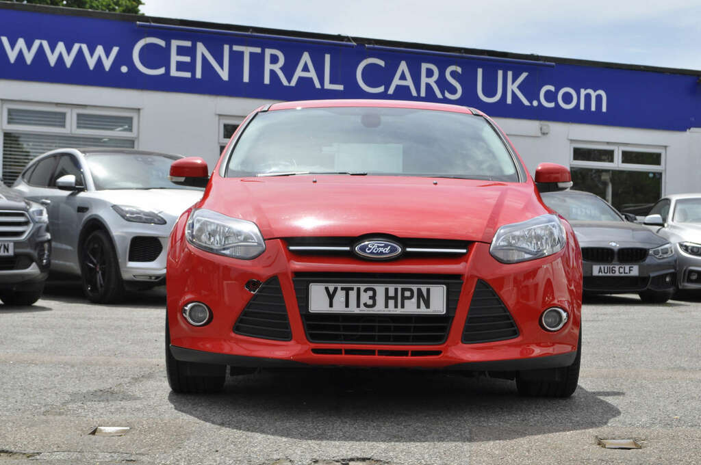 Ford Focus 1.6 Focus Zetec 125 YT13HPN Red #3
