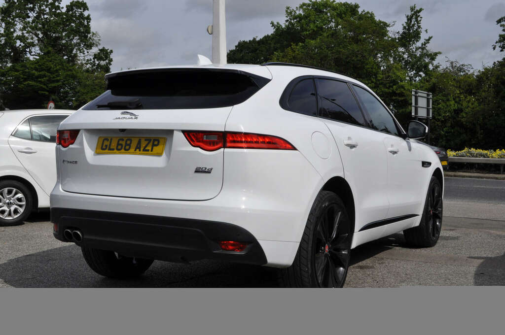 Jaguar F-Pace 2.0 F-pace R-sport Awd D 4Wd GL68AZP White #4