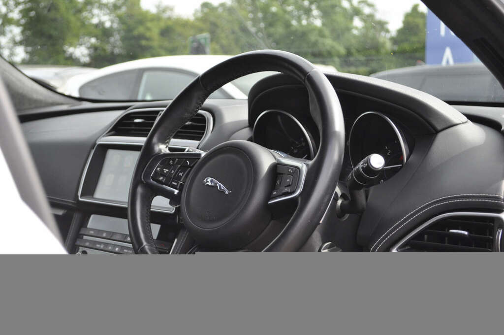 Jaguar F-Pace 2.0 F-pace R-sport Awd D 4Wd GL68AZP White #5