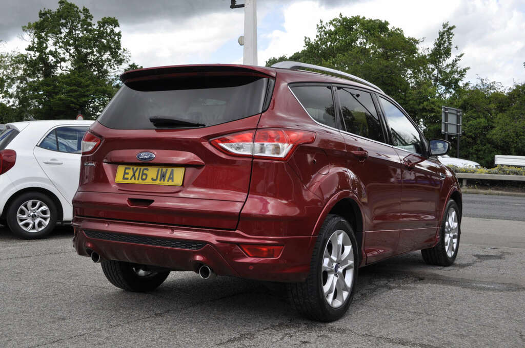Ford Kuga 2.0 Kuga Titanium Sport Tdci EX16JWA Red #4