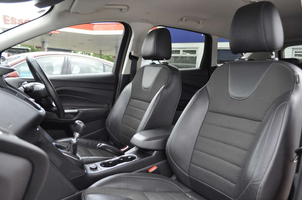Ford Kuga 2.0 Kuga Titanium Sport Tdci EX16JWA Red #6