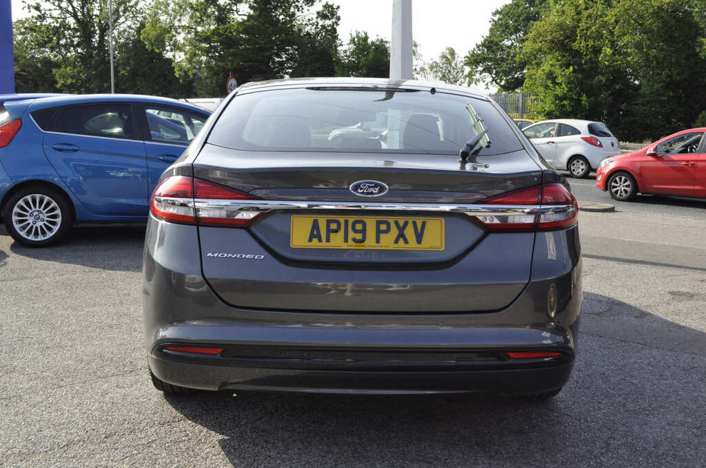 Ford Mondeo 2.0 Mondeo Titanium Edition Ecoblue Grey
