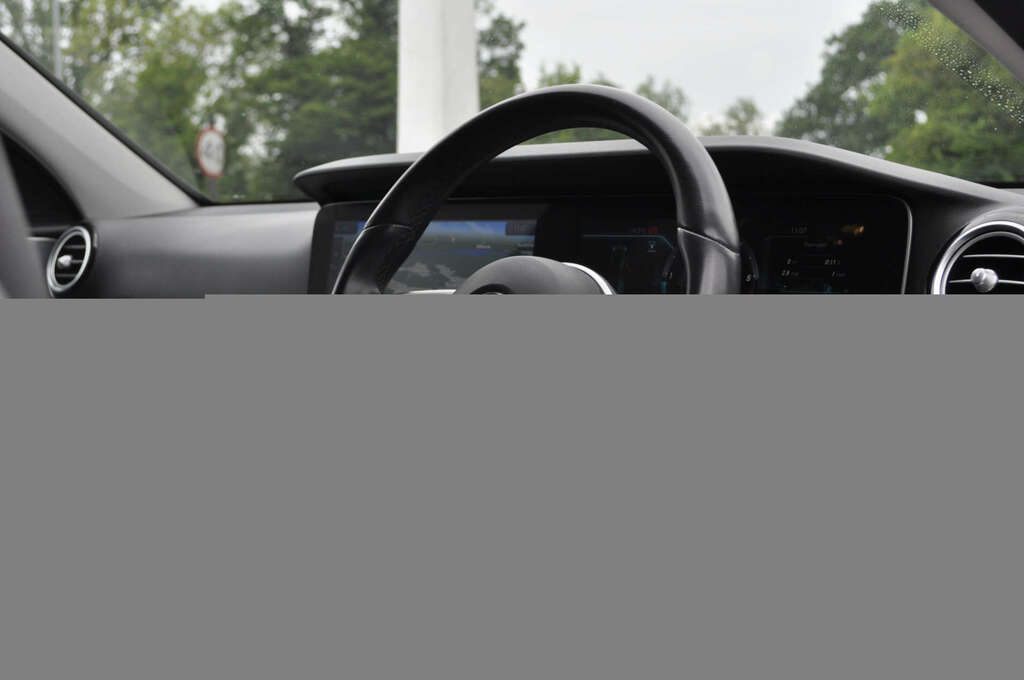 Mercedes-Benz E Class Petrol EU68FVY Grey #4