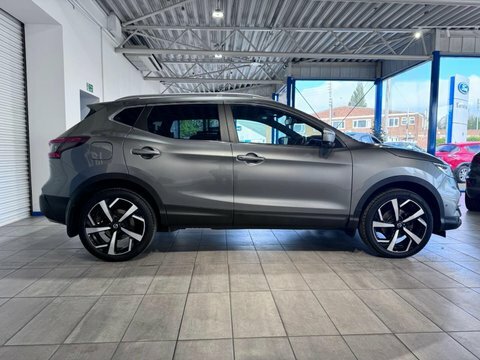 Nissan Qashqai 1.6 Dig-t Tekna NL67FCP Grey #2