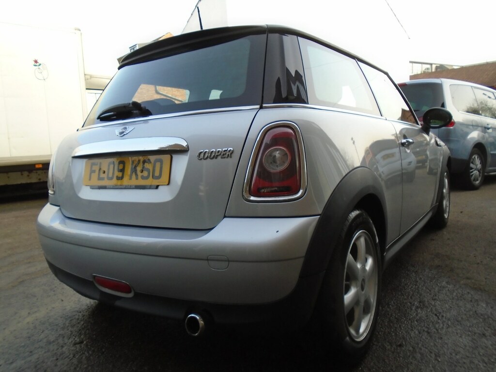Mini Hatch 1.6 Cooper FL09KSO Silver #4