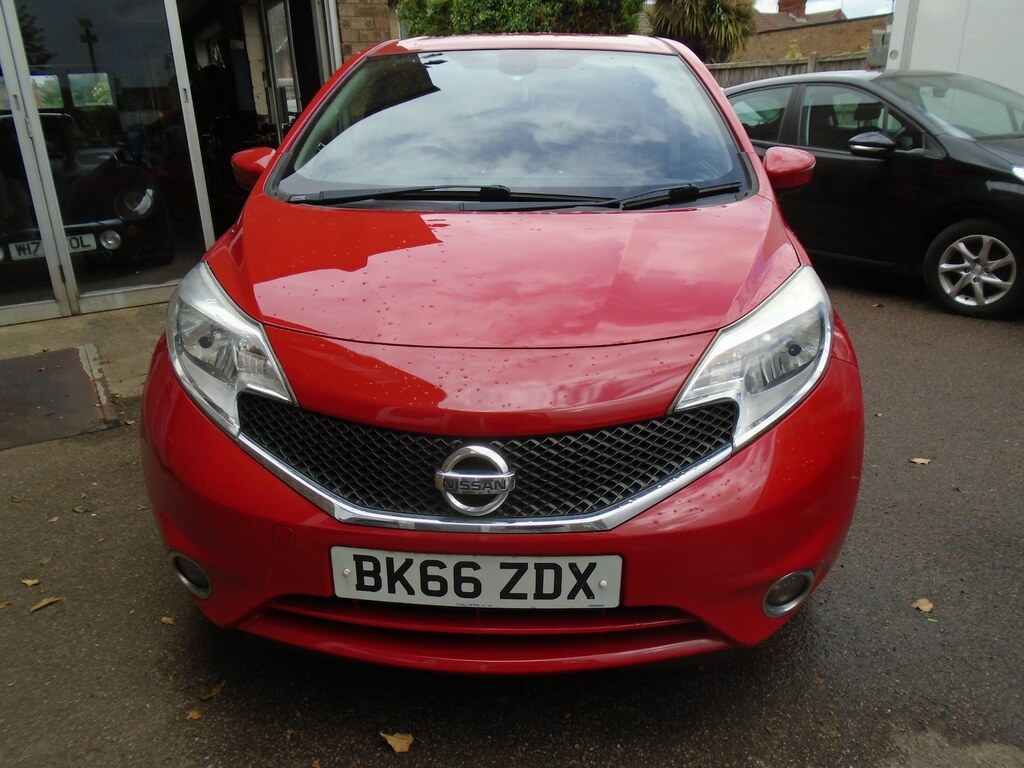 Nissan Note 1.2 Acenta Premium Red