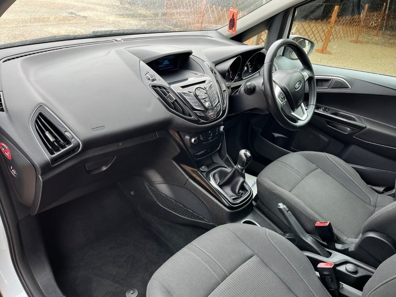 Ford B-Max Zetec White #5