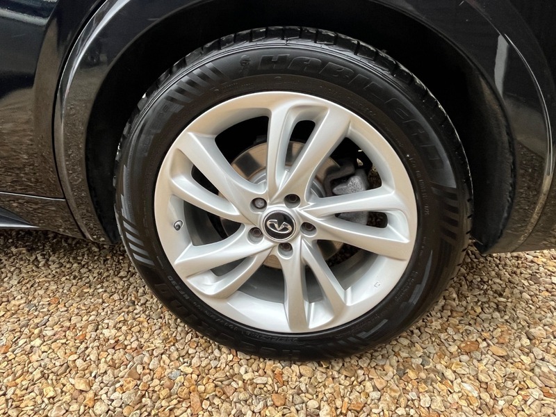 Infiniti Q30 Business Executive D RX17ZCK Black #3