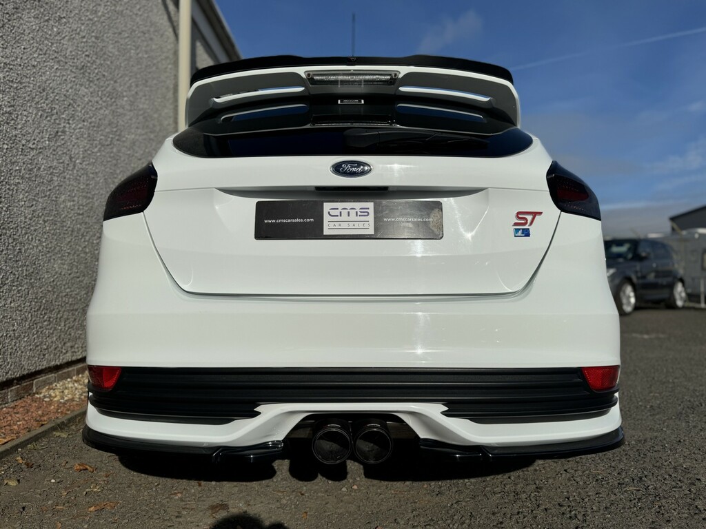 Ford Focus 2.0 T Ecoboost St-2 White #3