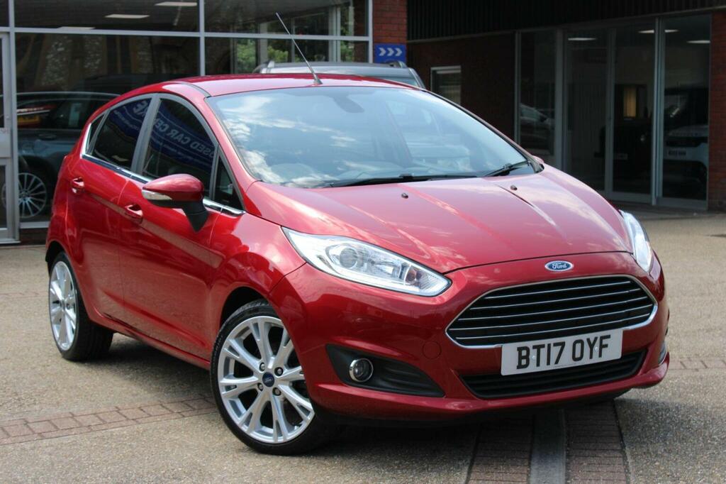 Ford Fiesta 1.0T Ecoboost Titanium X Euro 6 Ss Red
