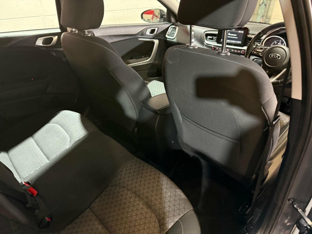 Kia Ceed 1.4T Gdi Isg Gt-line Lunar Edition Dct Silver #25