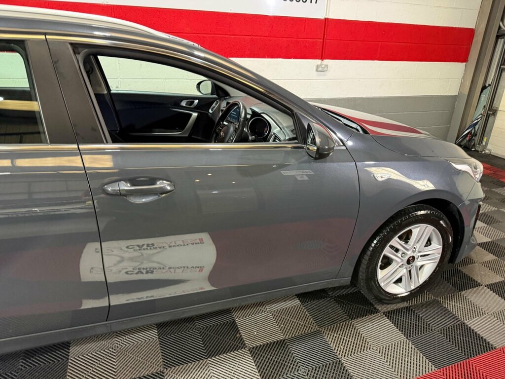 Kia Ceed 1.4T Gdi Isg Gt-line Lunar Edition Dct Silver #60