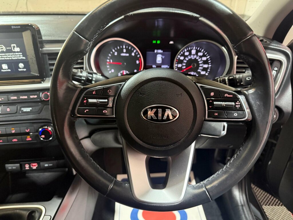 Kia Ceed 1.4T Gdi Isg Gt-line Lunar Edition Dct Silver #53