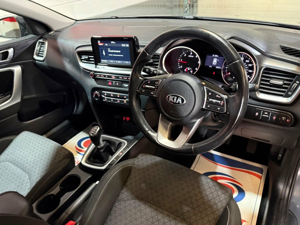 Kia Ceed 1.4T Gdi Isg Gt-line Lunar Edition Dct Silver #62