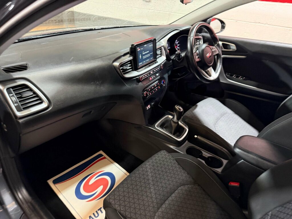 Kia Ceed 1.4T Gdi Isg Gt-line Lunar Edition Dct Silver #15