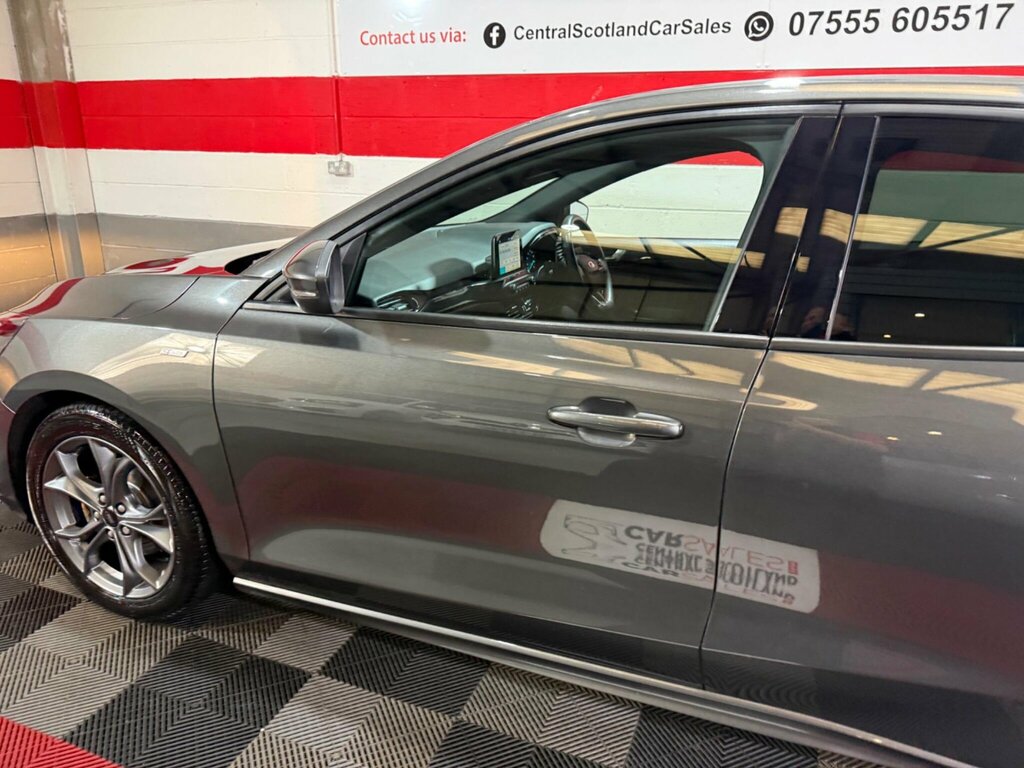 Ford Focus 1.0T Ecoboost St-line Euro 6 Ss Grey #4