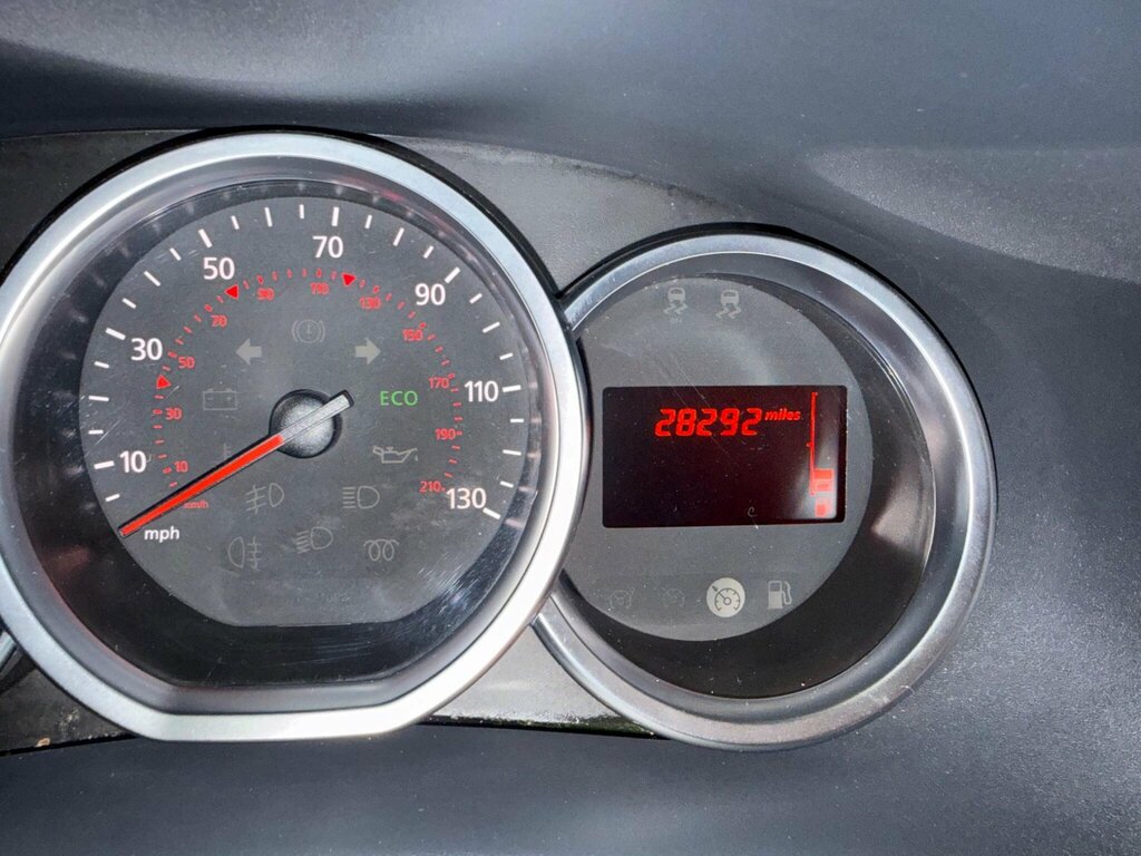 Dacia Sandero Stepway  White #56