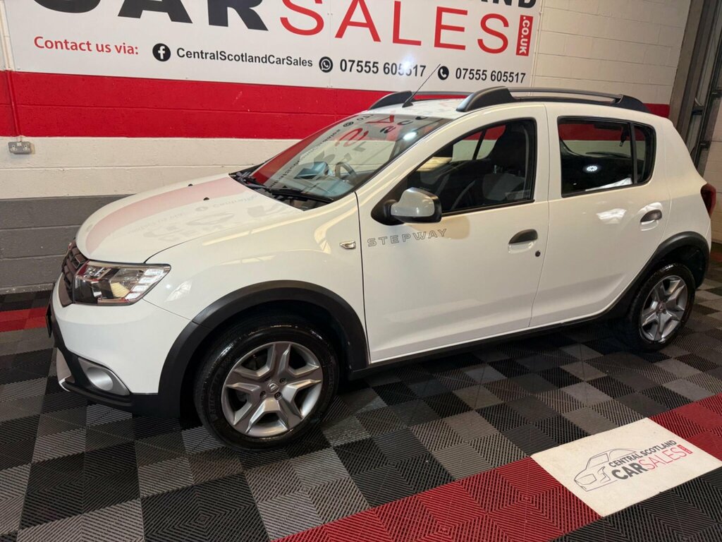 Dacia Sandero Stepway  White #19