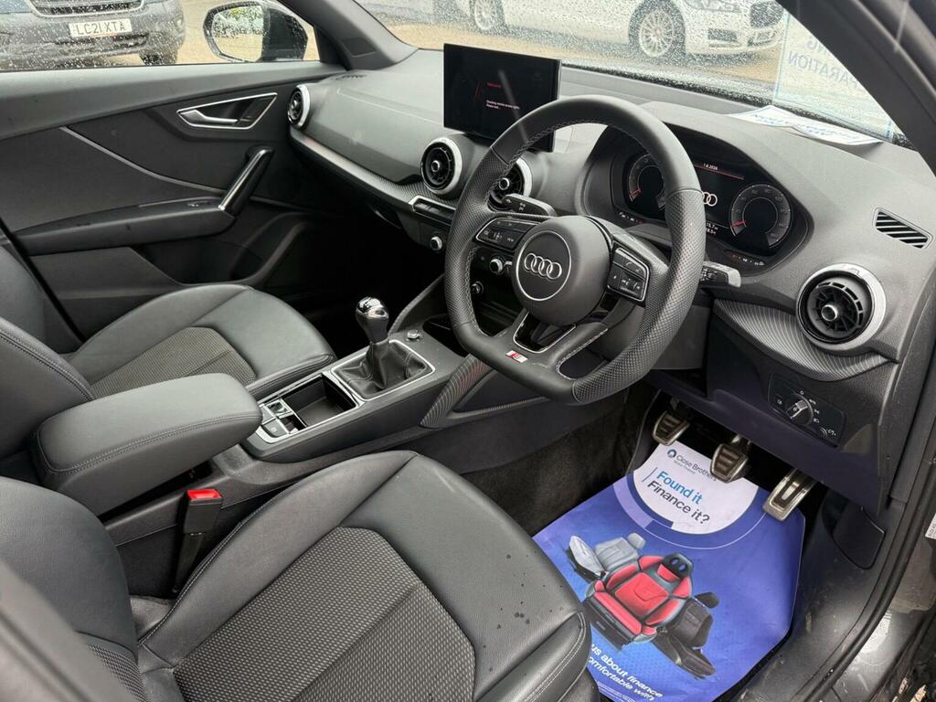 Audi Q2 1.0 Tfsi 30 Black Edition Euro 6 Ss YW25FXT Grey #4