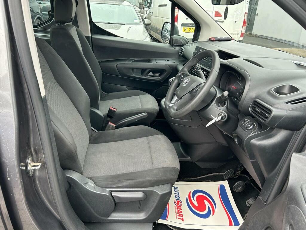 Vauxhall Combo Life 1.5 Turbo D Blueinjection Design Euro 6 Ss Grey #5