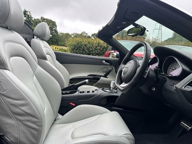 Audi R8 R8 Spyder Quattro V8 Grey #10