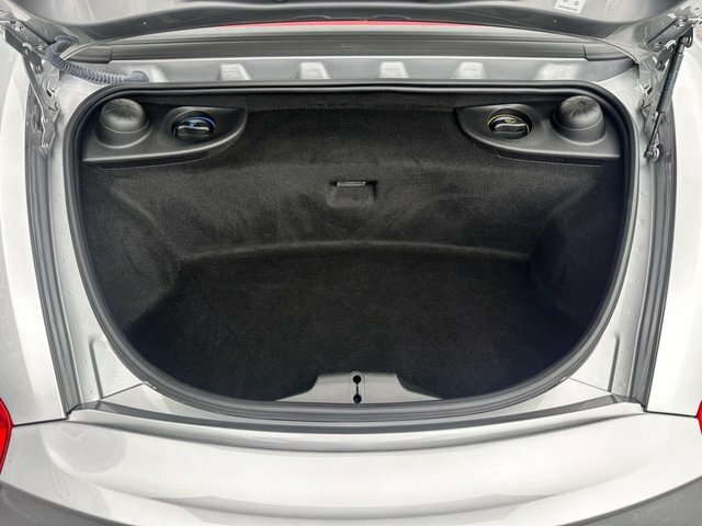 Porsche Boxster 981 White #18