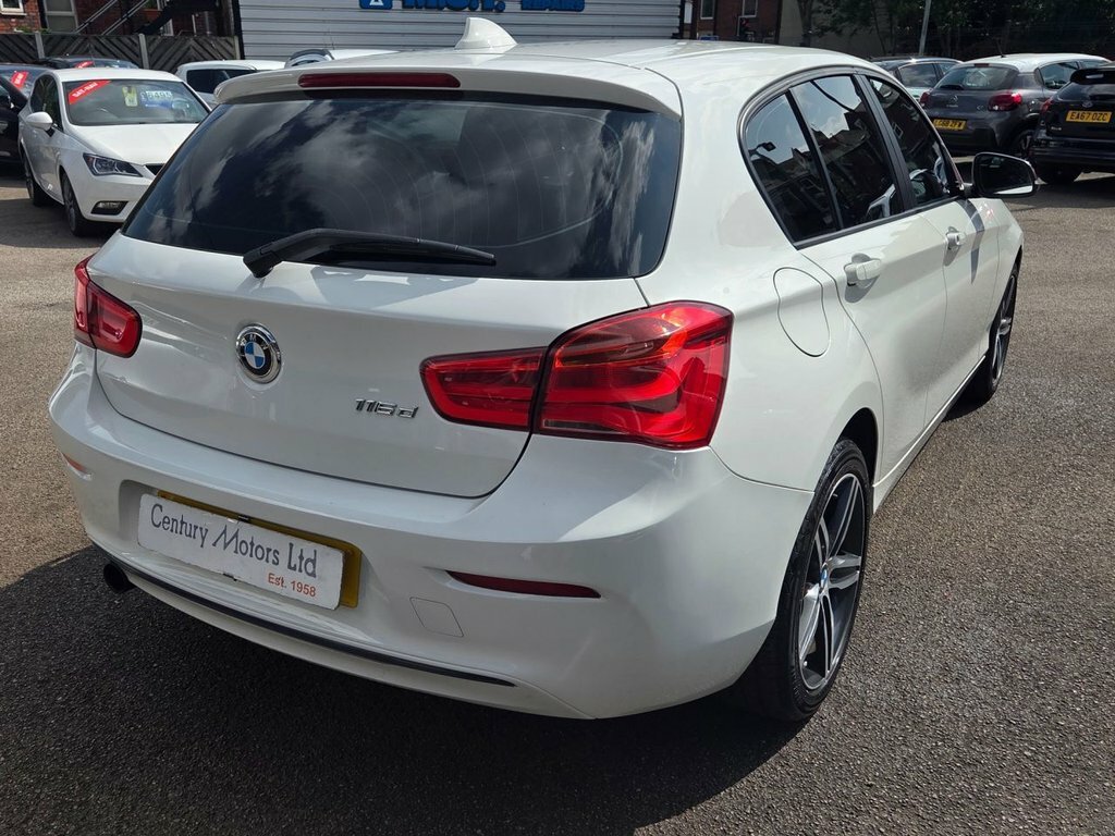 BMW 1 Series 1.5L Sport MW66GKG White #4